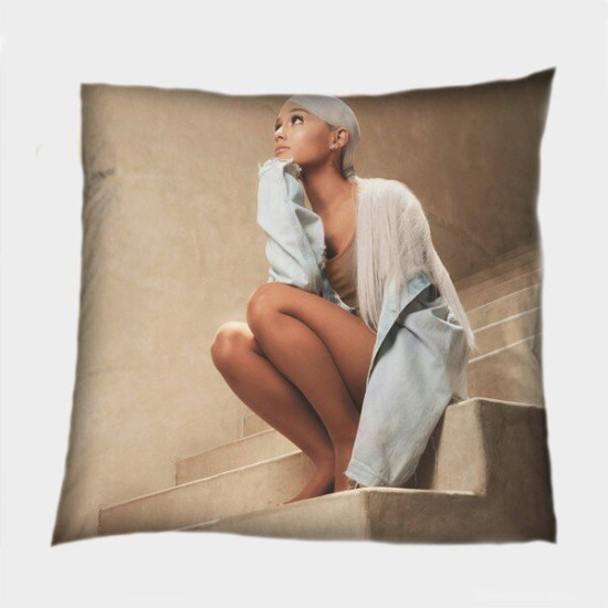 Dekorativní polštář - Ariana Grande