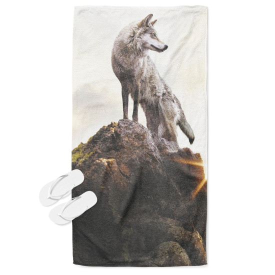 Osuška plážová - Wolf on a Rock